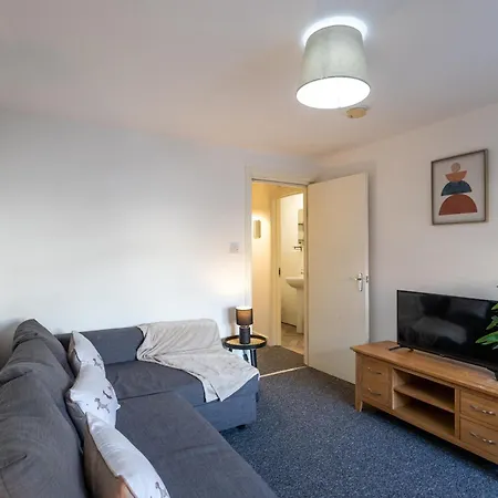 Appartement October Disc - Long - Contractors Bristol